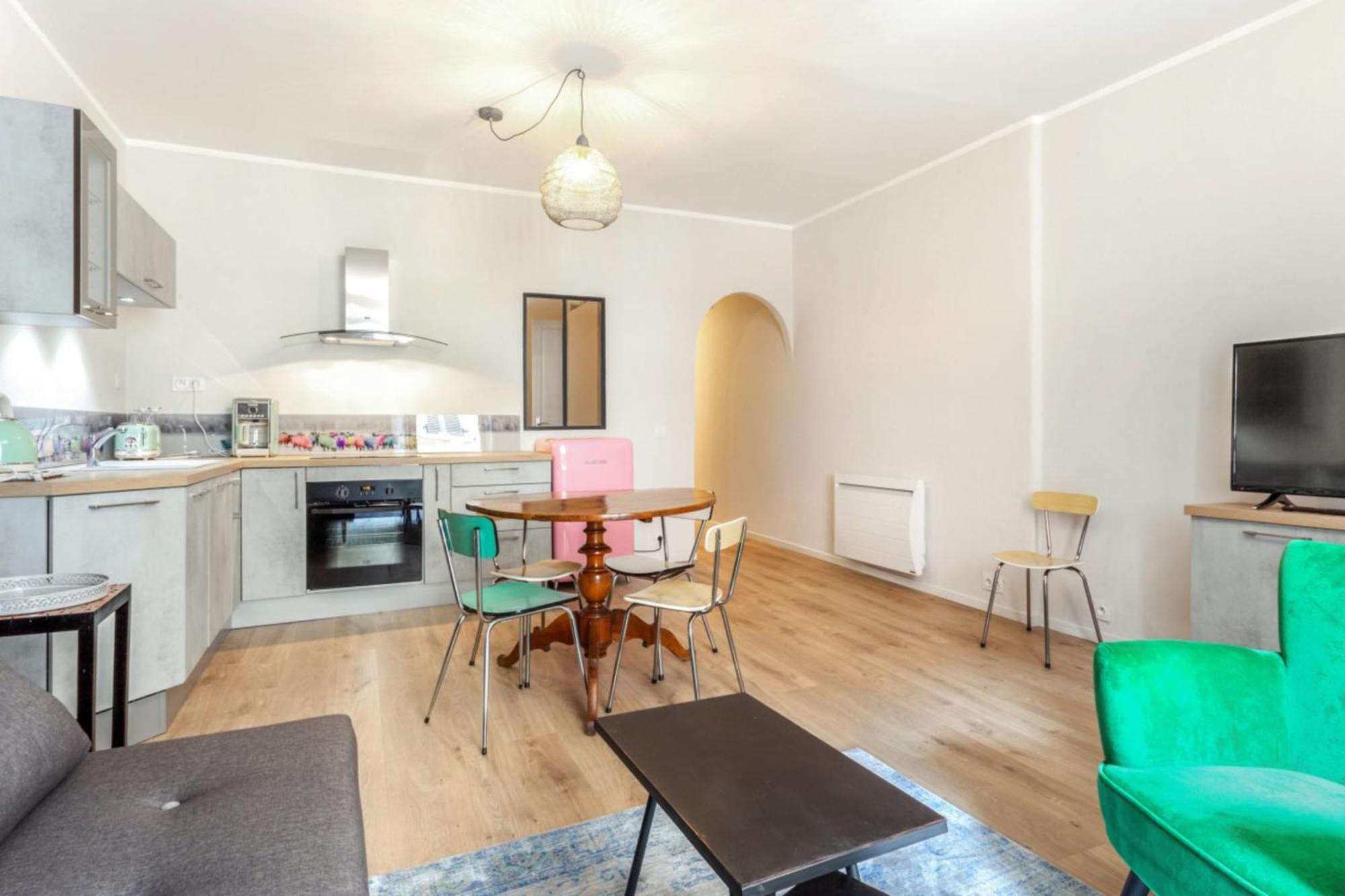 Appartement Welkeys - Sainte Claire à Annecy Extérieur photo