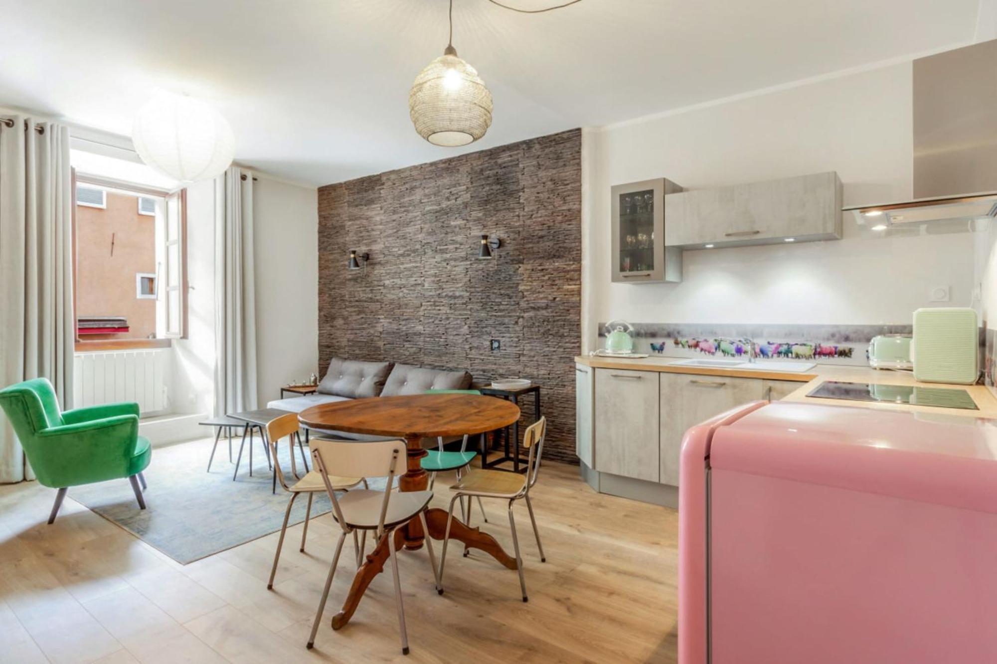 Appartement Welkeys - Sainte Claire à Annecy Extérieur photo