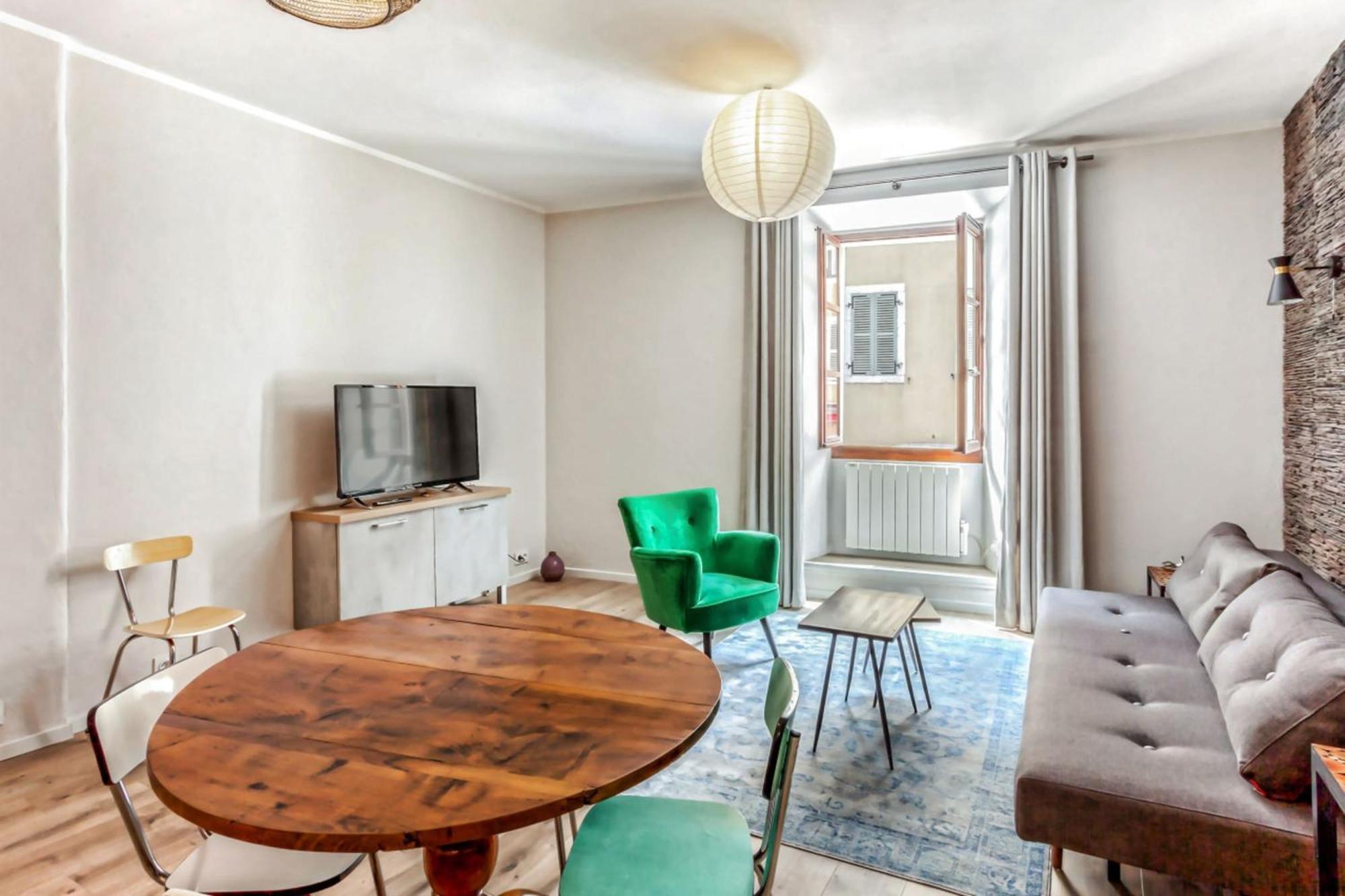Appartement Welkeys - Sainte Claire à Annecy Extérieur photo