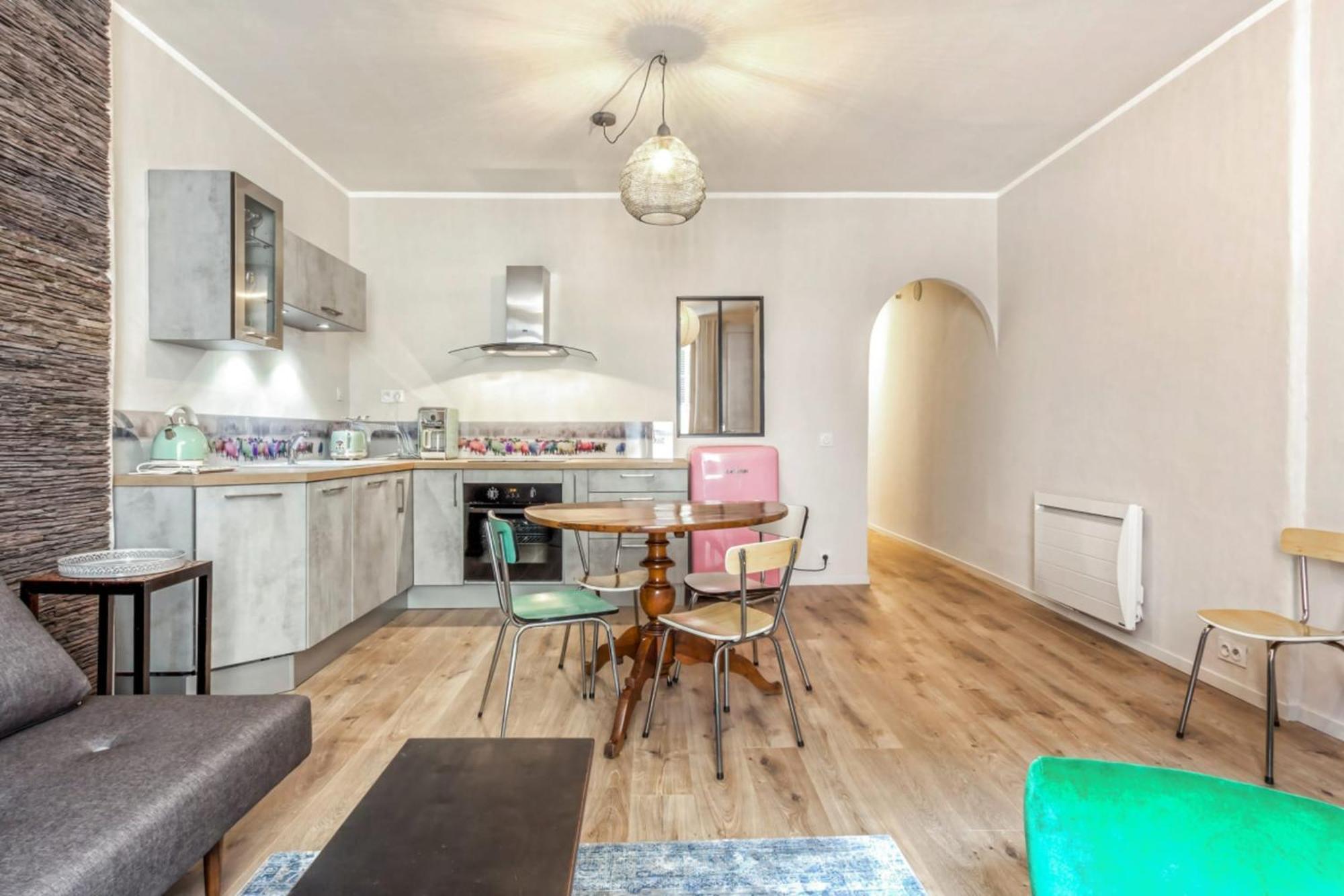 Appartement Welkeys - Sainte Claire à Annecy Extérieur photo